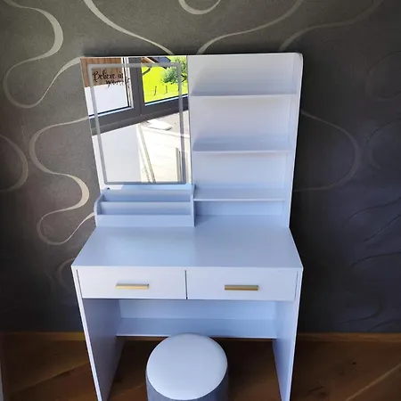 Bella Vista - 85 M2 Mit Ueberdachtem Parkplatz Und Aussenstellplatz - Bergblick