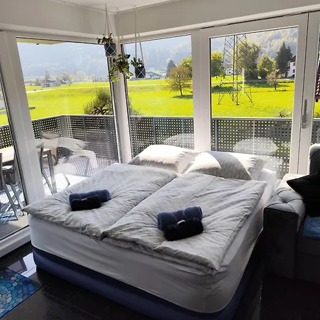 Bella Vista - 85 M2 Mit Ueberdachtem Parkplatz Und Aussenstellplatz - Bergblick *
